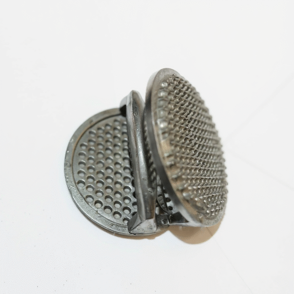Premium Stainless Steel Garlic Press / Mincer